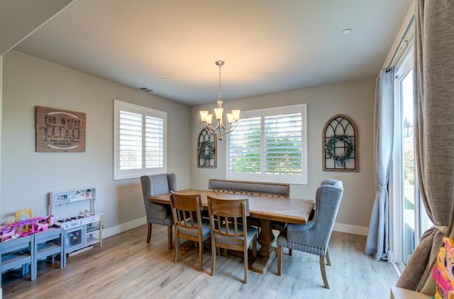 3497 Lincoln Avenue, Clovis, CA 93619