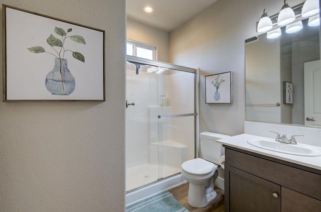 3497 Lincoln Avenue, Clovis, CA 93619