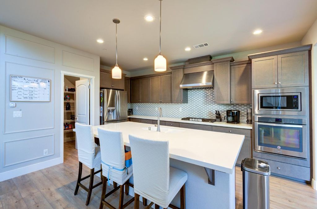 Image 11 of property listing at 3497 Lincoln Avenue, Clovis, CA 93619