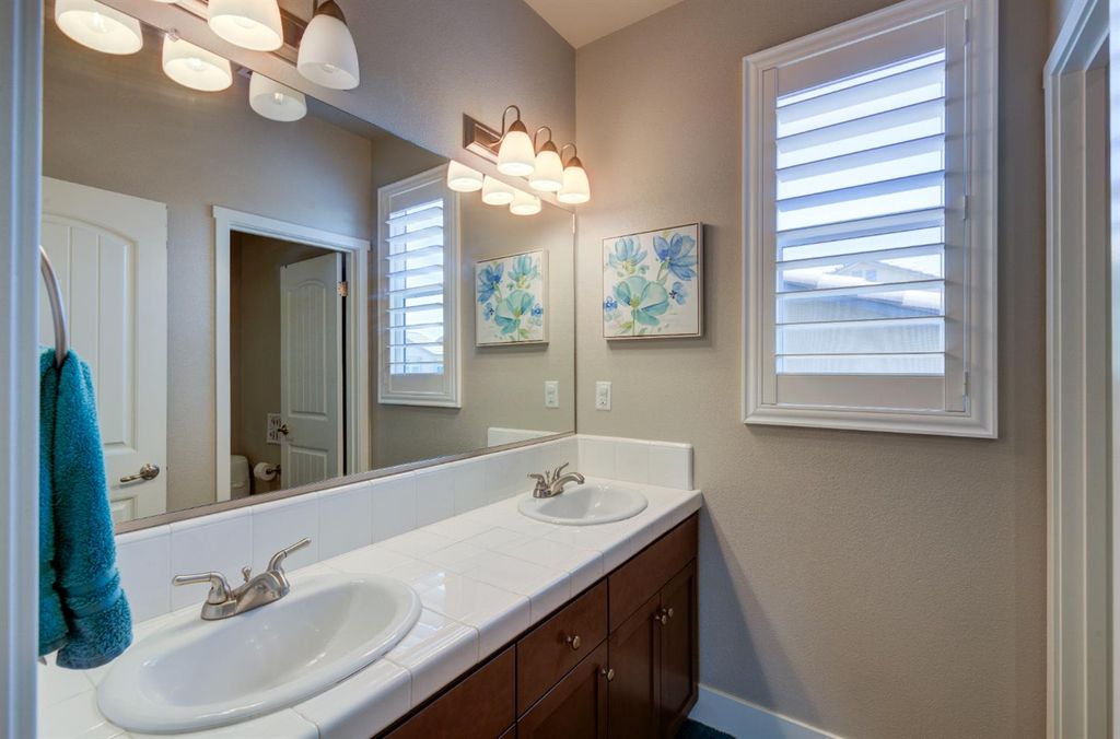 Image 21 of property listing at 3497 Lincoln Avenue, Clovis, CA 93619