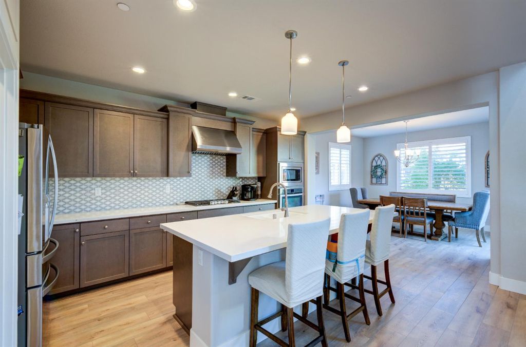 Image 9 of property listing at 3497 Lincoln Avenue, Clovis, CA 93619