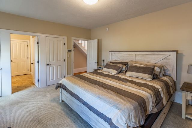 44 Russell St, Plymouth, MA 02360