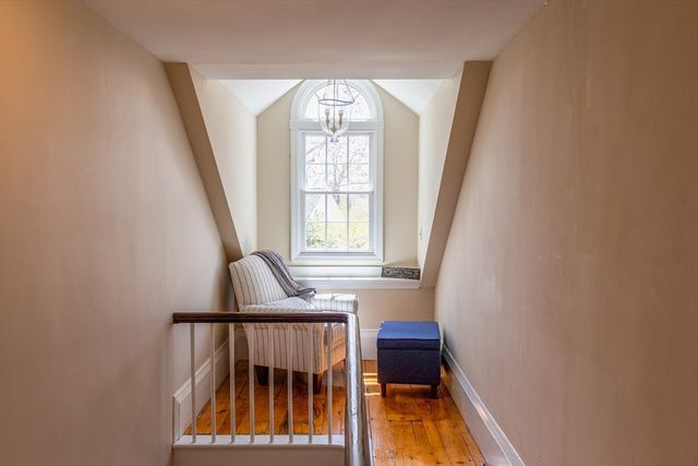 44 Russell St, Plymouth, MA 02360