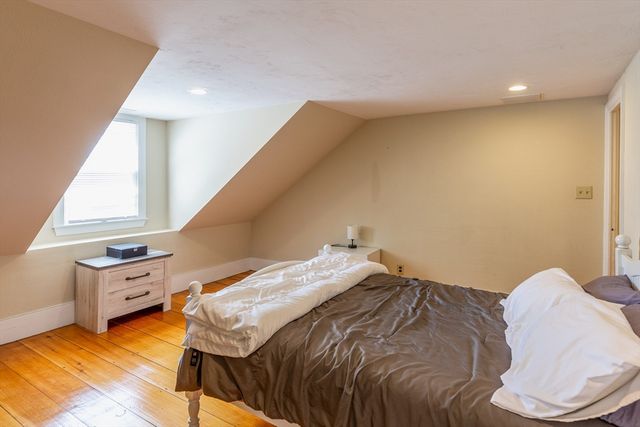 44 Russell St, Plymouth, MA 02360