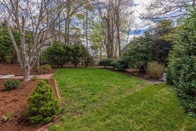 44 Russell St, Plymouth, MA 02360