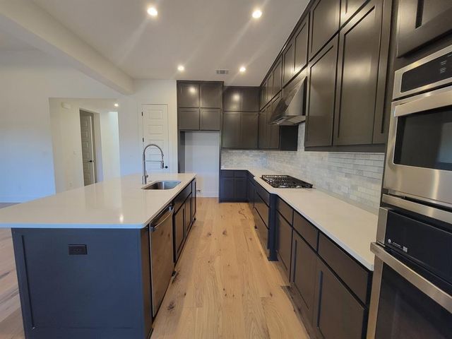 4607 Flameleaf Sumac DR, Austin, TX 78738