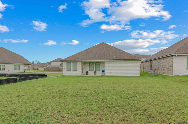 15915 Olive Grove Dr, Zachary, LA 70791