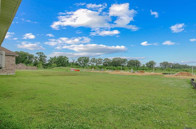 15915 Olive Grove Dr, Zachary, LA 70791