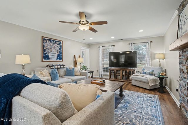 9784 Mosby Drive, Olive Branch, MS 38654