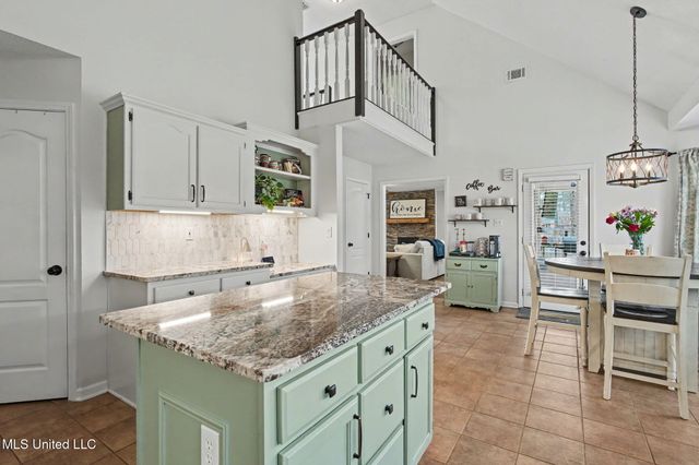 9784 Mosby Drive, Olive Branch, MS 38654