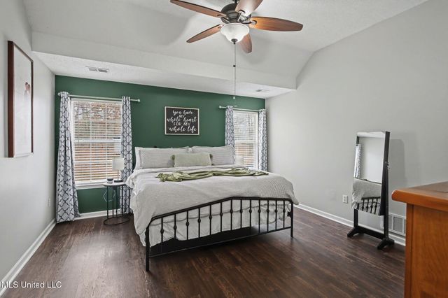 9784 Mosby Drive, Olive Branch, MS 38654