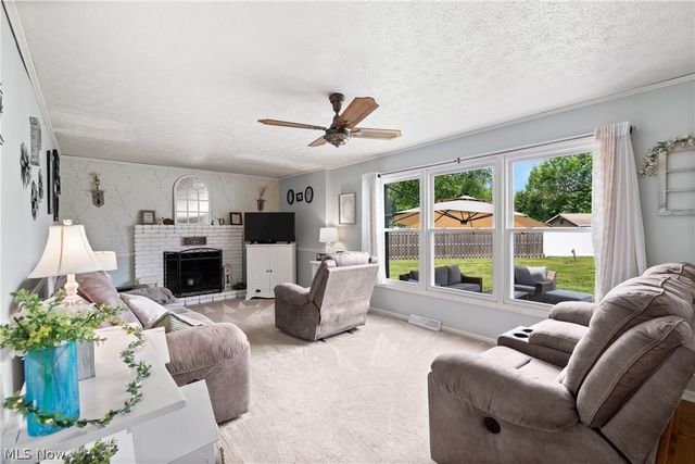 7919 Windbur Circle NW, North Canton, OH 44720