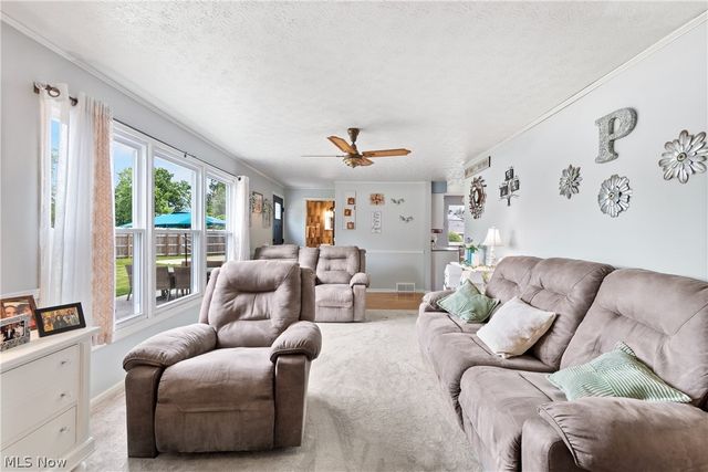 7919 Windbur Circle NW, North Canton, OH 44720