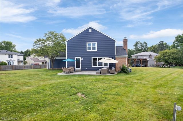 7919 Windbur Circle NW, North Canton, OH 44720