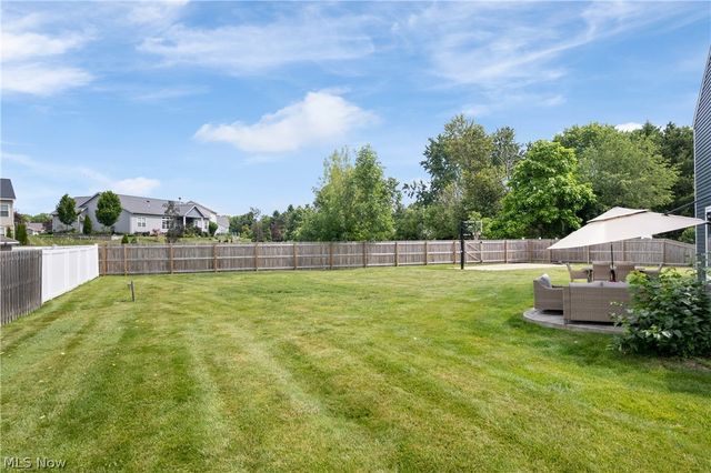 7919 Windbur Circle NW, North Canton, OH 44720