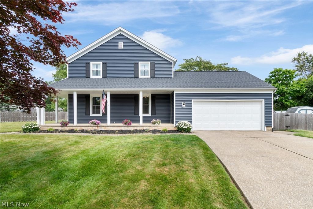 7919 Windbur Circle NW, North Canton, OH 44720