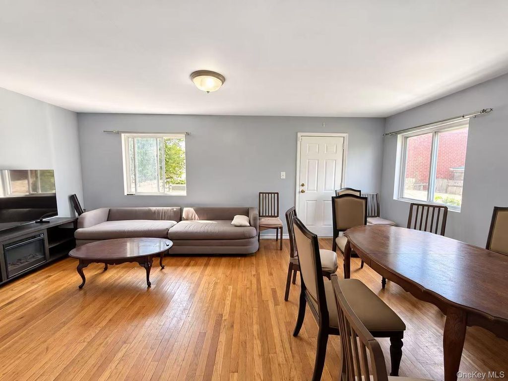 998 Crescent Street, Brooklyn, NY 11208 — photo 3