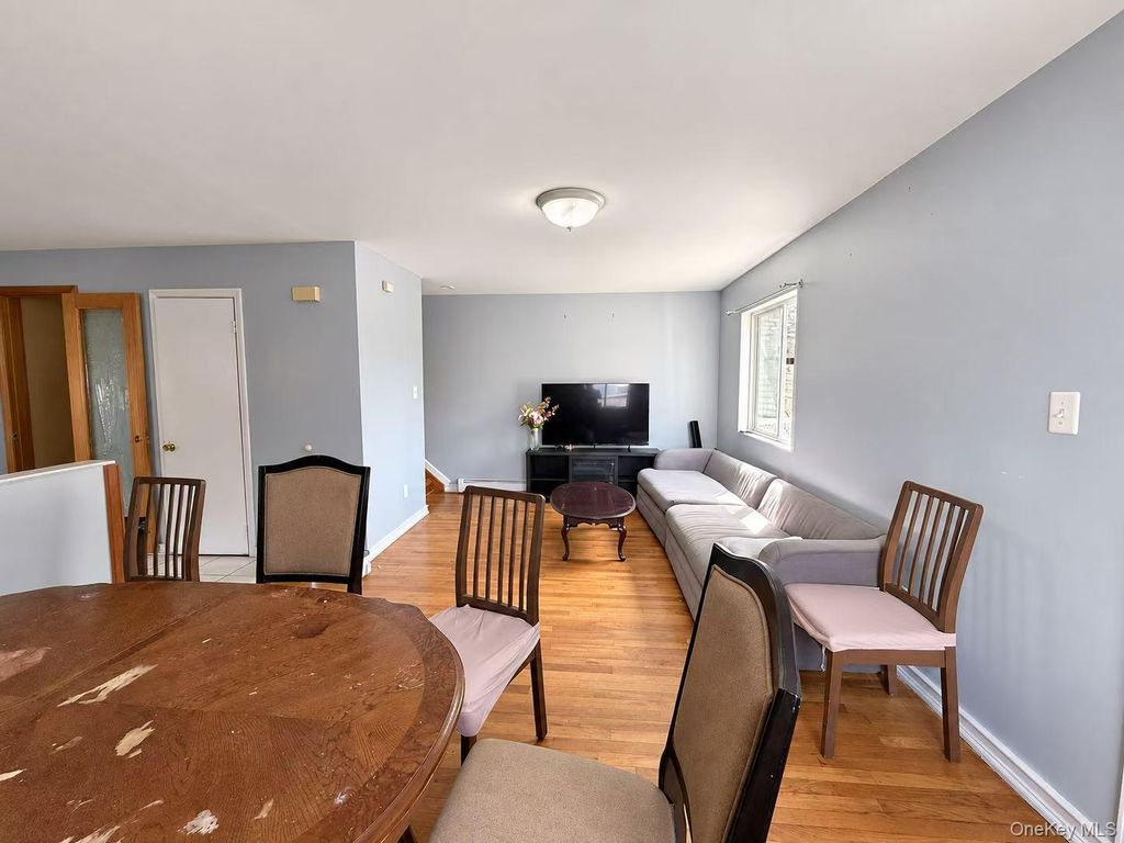 998 Crescent Street, Brooklyn, NY 11208 — photo 5
