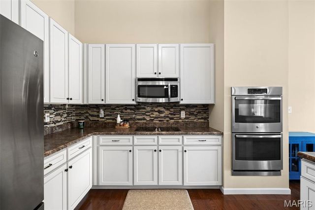 104 Ellington Oaks Drive, St Peters, MO 63376