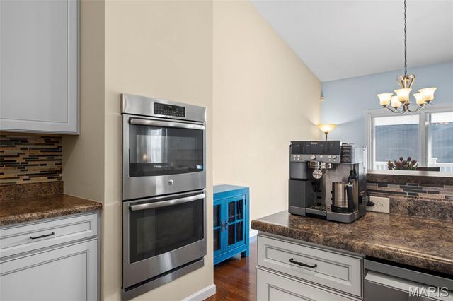 104 Ellington Oaks Drive, St Peters, MO 63376