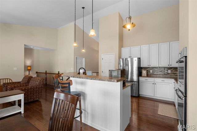 104 Ellington Oaks Drive, St Peters, MO 63376