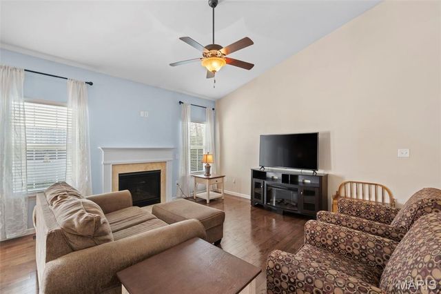 104 Ellington Oaks Drive, St Peters, MO 63376
