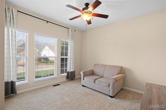 104 Ellington Oaks Drive, St Peters, MO 63376