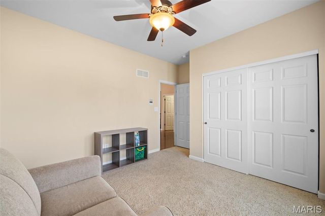 104 Ellington Oaks Drive, St Peters, MO 63376