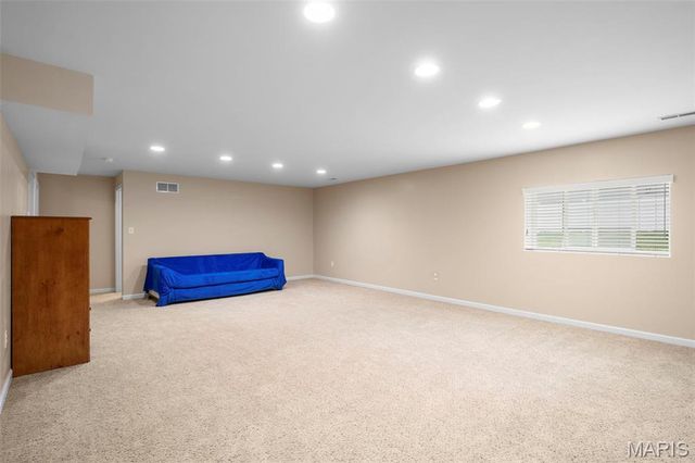 104 Ellington Oaks Drive, St Peters, MO 63376