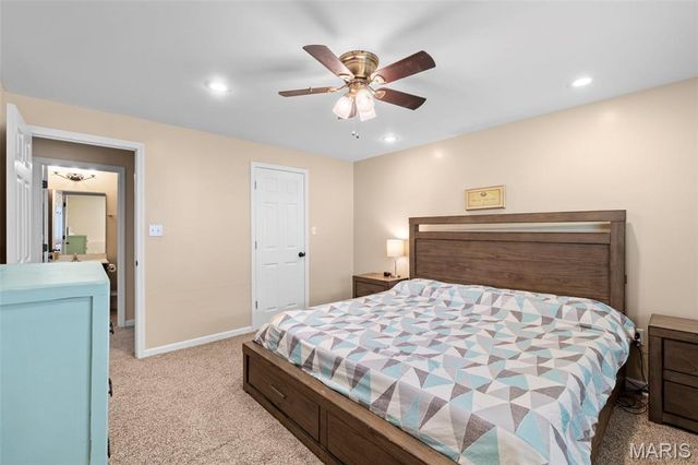 104 Ellington Oaks Drive, St Peters, MO 63376