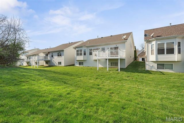 104 Ellington Oaks Drive, St Peters, MO 63376