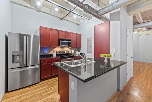 917 Main Street 603, Houston, TX 77002