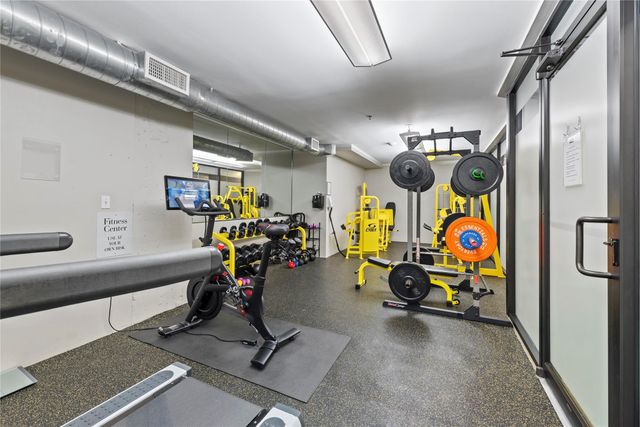 917 Main Street 603, Houston, TX 77002