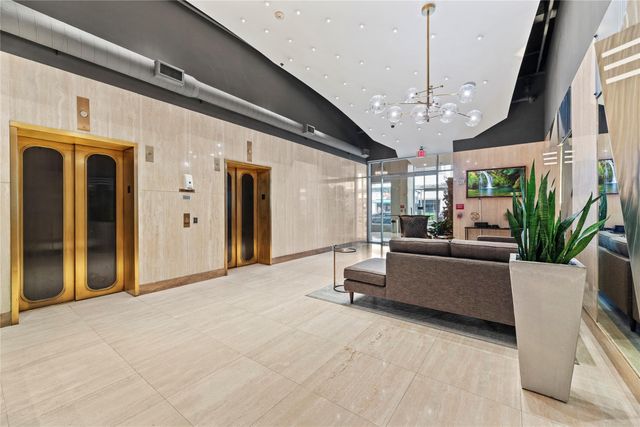 917 Main Street 603, Houston, TX 77002