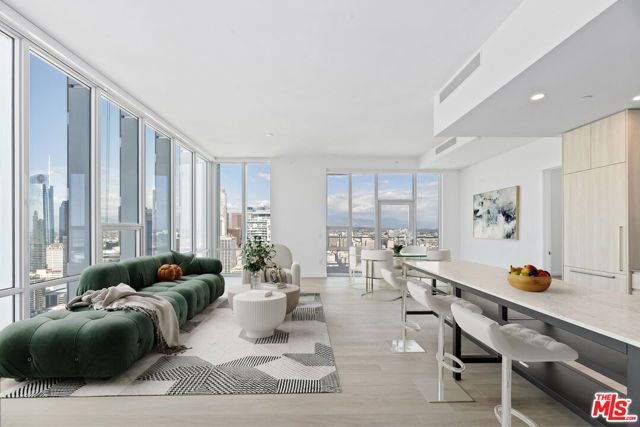 230 W Olympic Boulevard 5107, Los Angeles, CA 90015