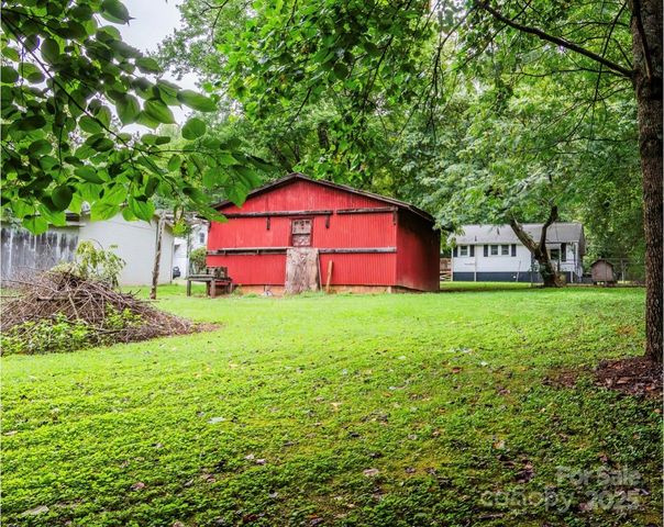 33066 Old Salisbury Road, Albemarle, NC 28001