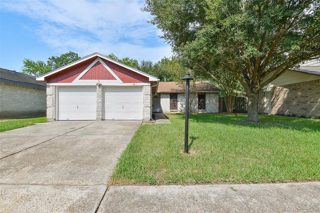 19823 Burle Oak Drive, Humble, TX 77346