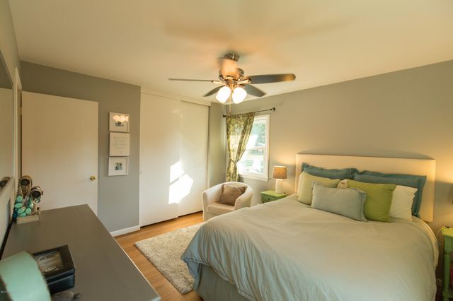 4311 Kinloch Rd, Louisville, KY 40207