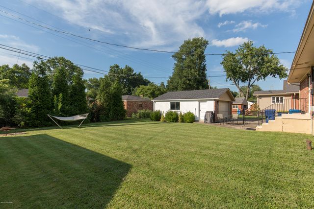 4311 Kinloch Rd, Louisville, KY 40207