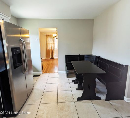 4311 Kinloch Rd, Louisville, KY 40207