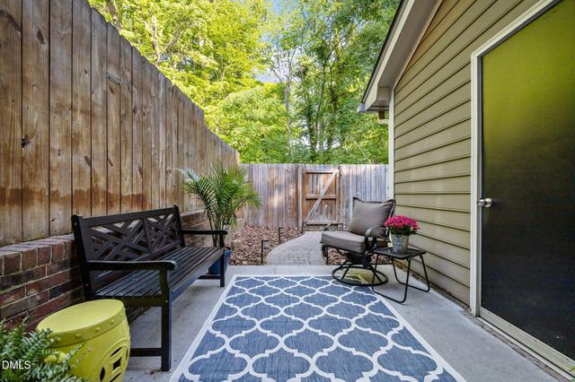 13 Hartford Court, Durham, NC 27707