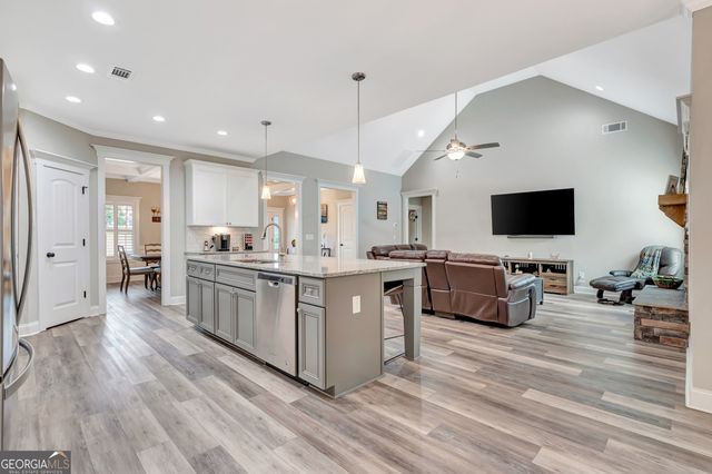 158 Gordon Oaks Way, Moreland, GA 30259