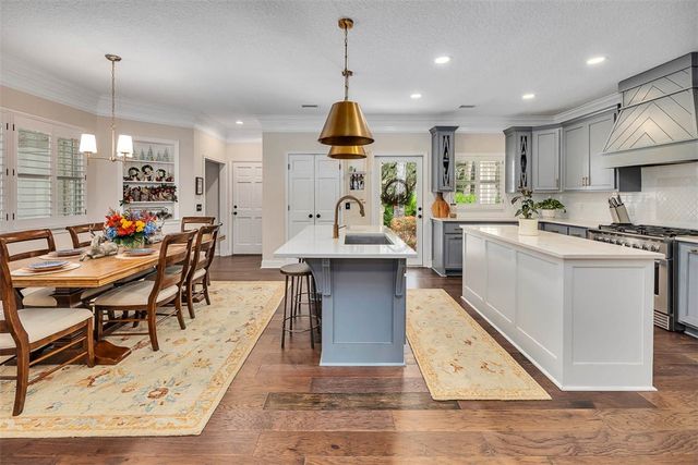 258 Saint James Ave, St Simons Island, GA 31522