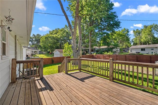 11709 E 77th Terrace, Raytown, MO 64138