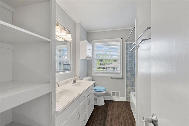 11709 E 77th Terrace, Raytown, MO 64138
