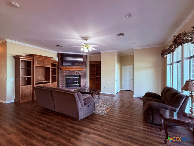 868 Shannon Lane, Port Lavaca, TX 77979