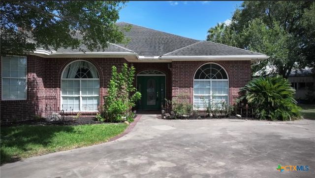 868 Shannon Lane, Port Lavaca, TX 77979