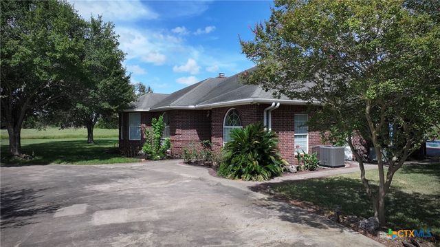 868 Shannon Lane, Port Lavaca, TX 77979