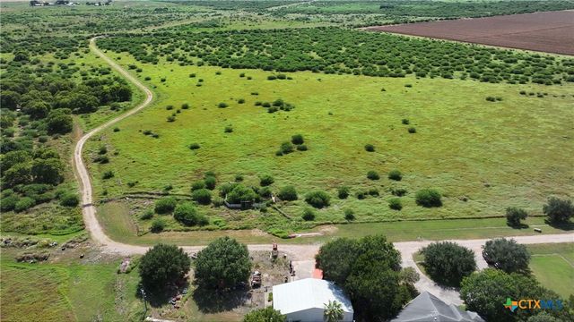 868 Shannon Lane, Port Lavaca, TX 77979