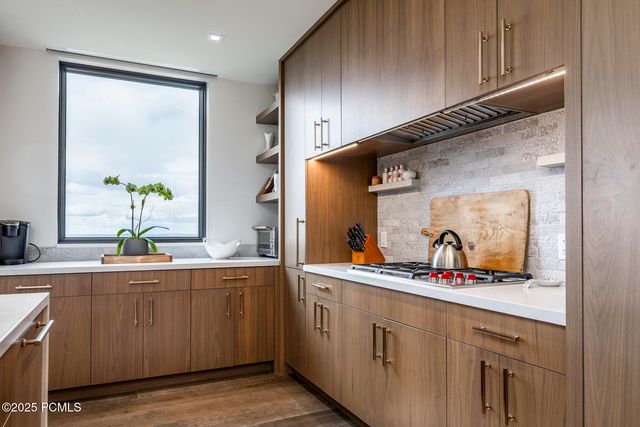 7677 Village Way 503, Park City, UT 84060